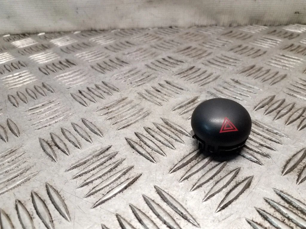 Hazard light switch – Mini One - Cooper Coupe R56 (2005-2014)