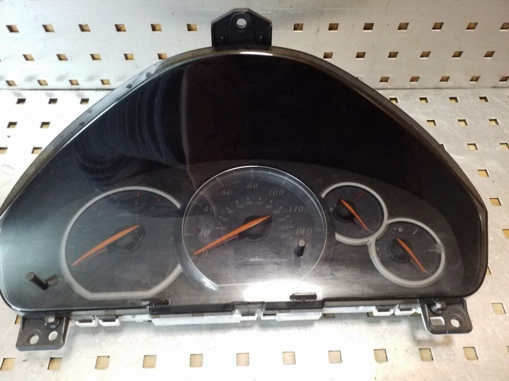 Spidometrs (instrumentu panelis) 8100A202