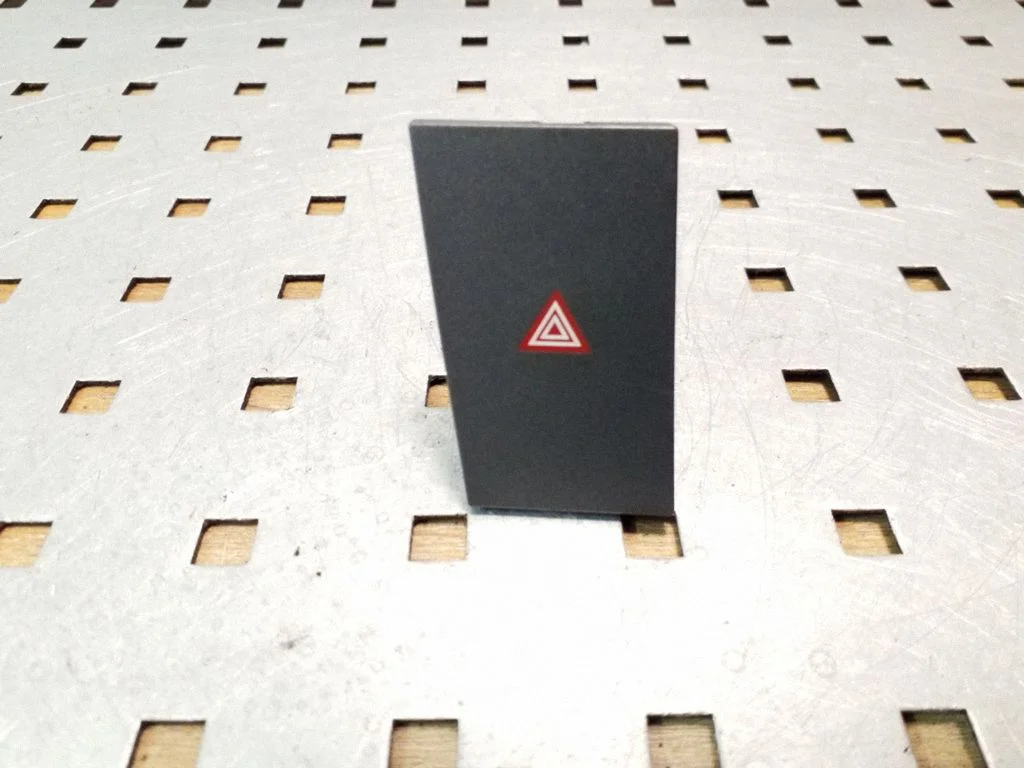 Hazard light switch – Opel Vectra C (2005-2009)