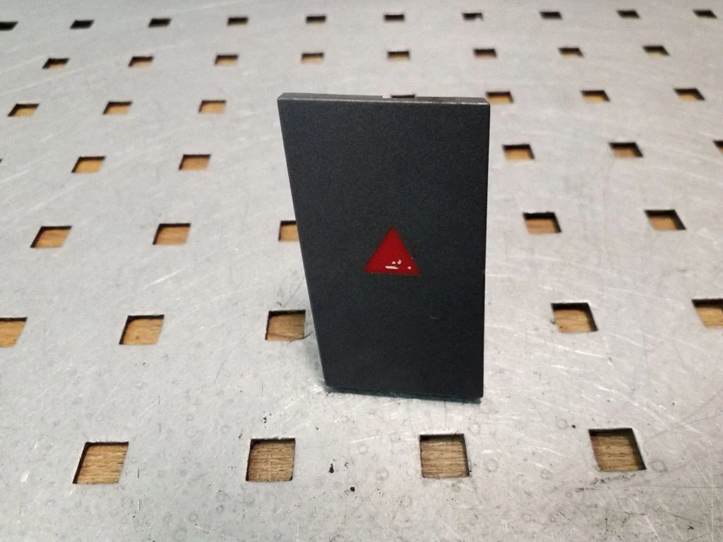 Hazard light switch – Opel Vectra C (2005-2009)