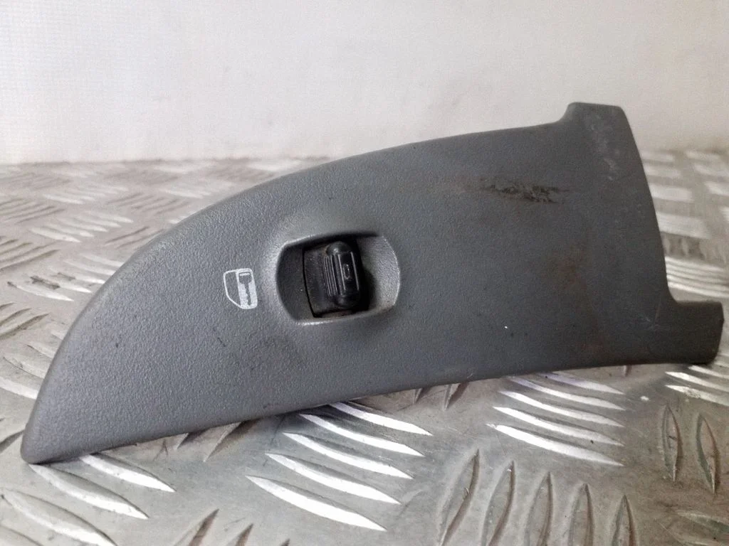 Centrālās atslēgas slēdzis – Jeep Grand Cherokee (WK) (2005-2010)