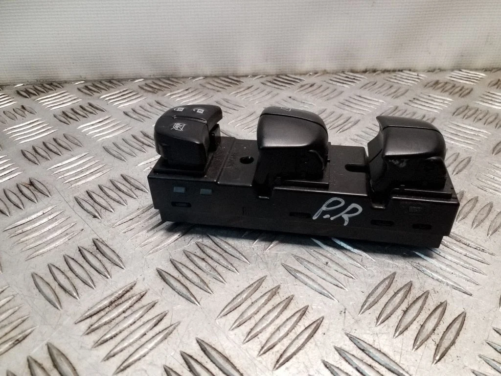 Elektrisko logu slēdzis 254011KK0B