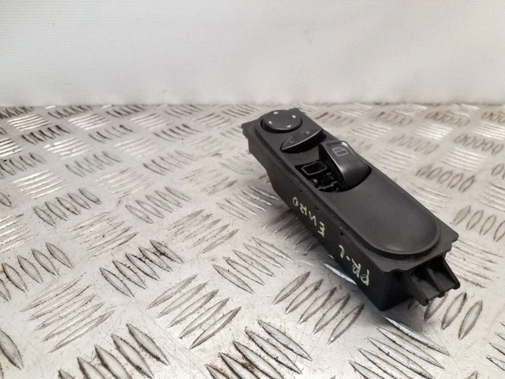 Electric window control switch A6395450913