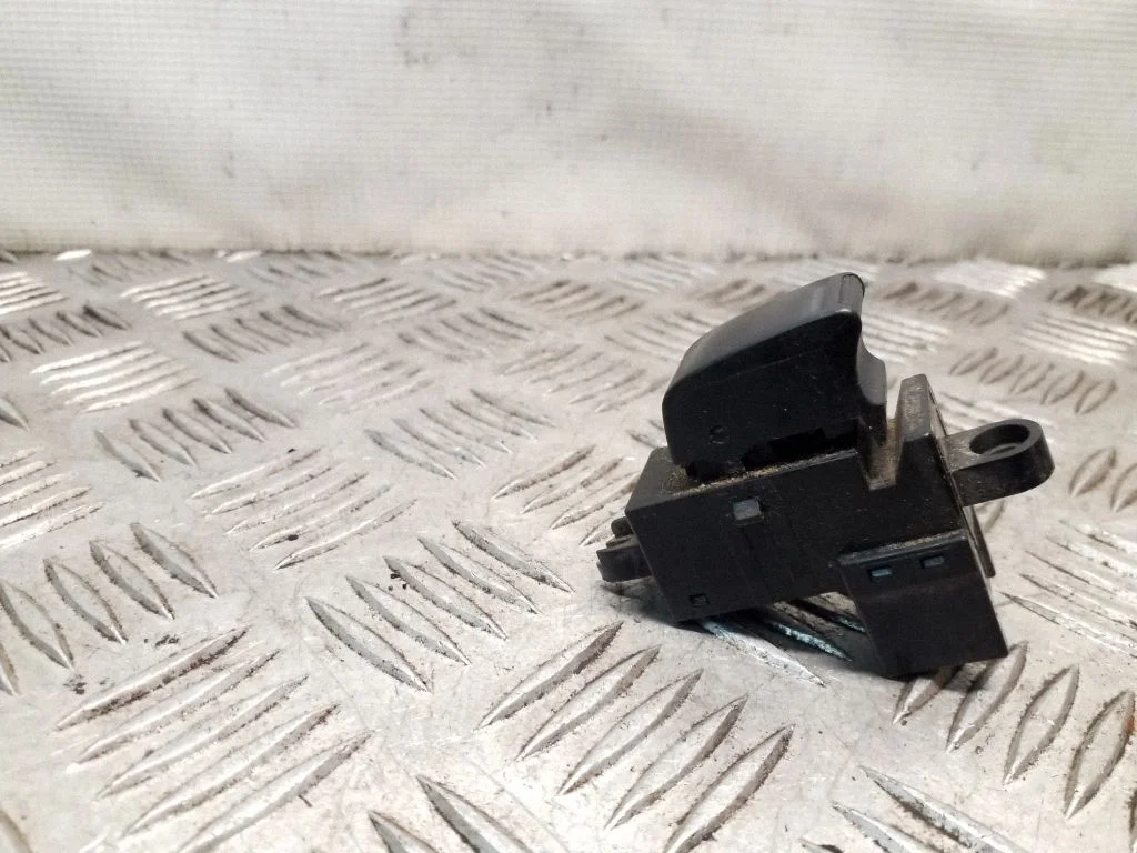 Elektriaknate lüliti 25411AV600