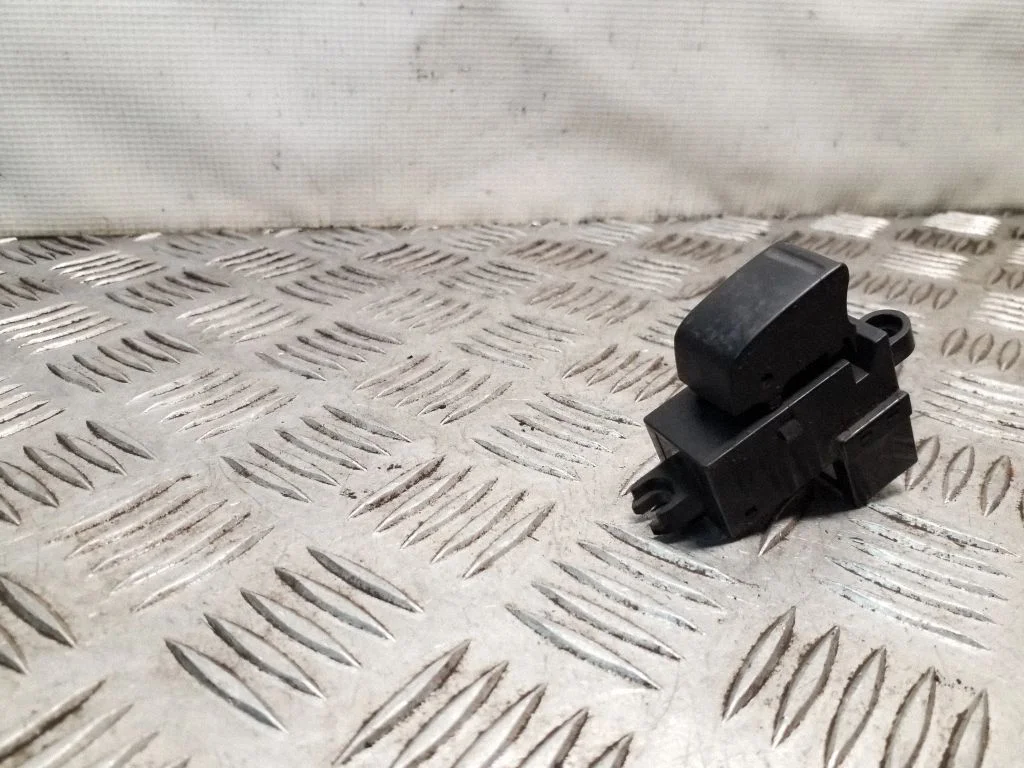 Elektriaknate lüliti 25411AV600