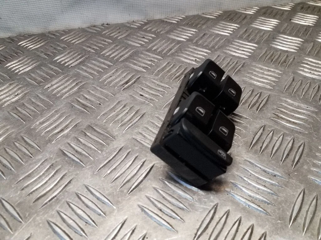 Electric window control switch – Audi Q5 SQ5 8R (2008-2017)