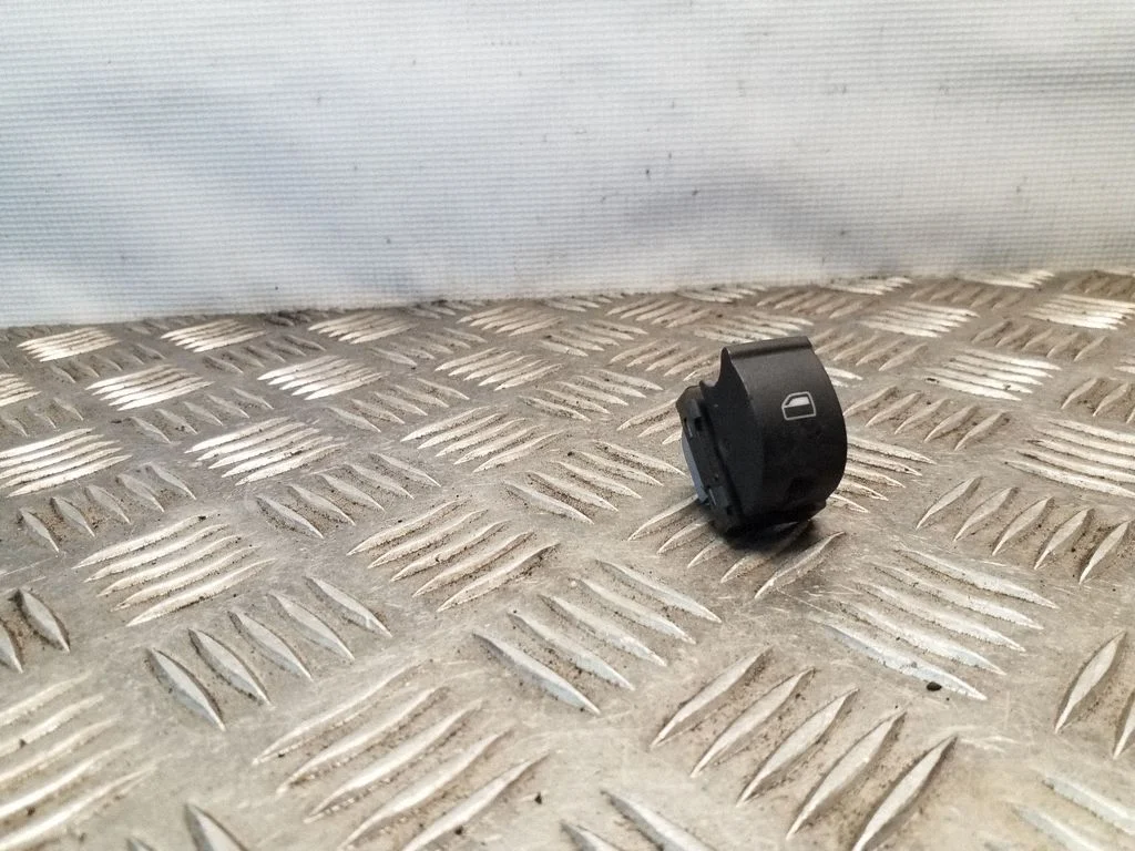 Elektrisko logu slēdzis 8E0959855
