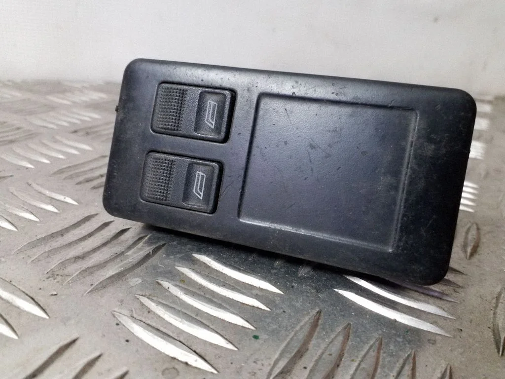 Elektrisko logu slēdzis – Audi A6 S6 C4 4A (1994-1997)