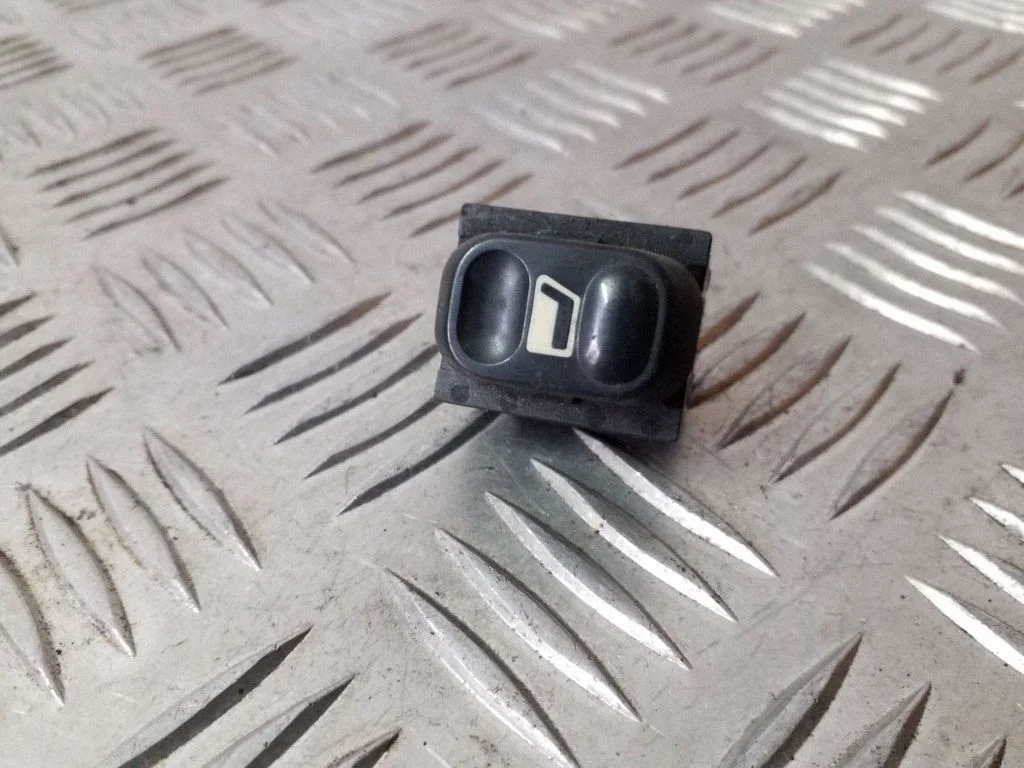 Elektrisko logu slēdzis