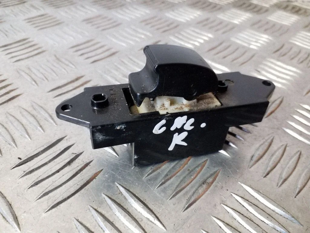 Elektriaknate lüliti MR587944