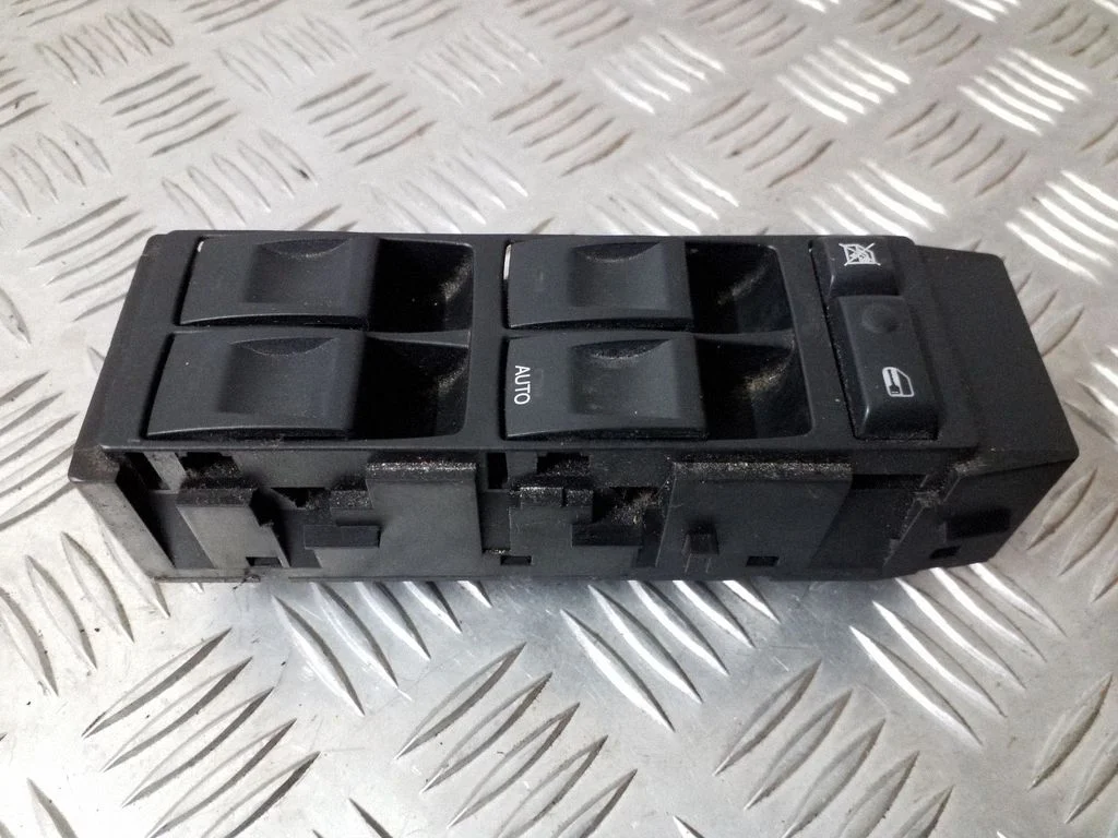 Elektriaknate lüliti 56040538AF
