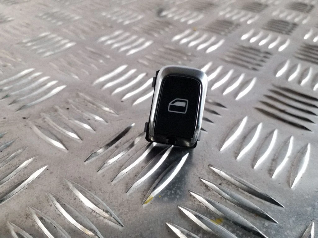 Elektrinių langų jungtukas