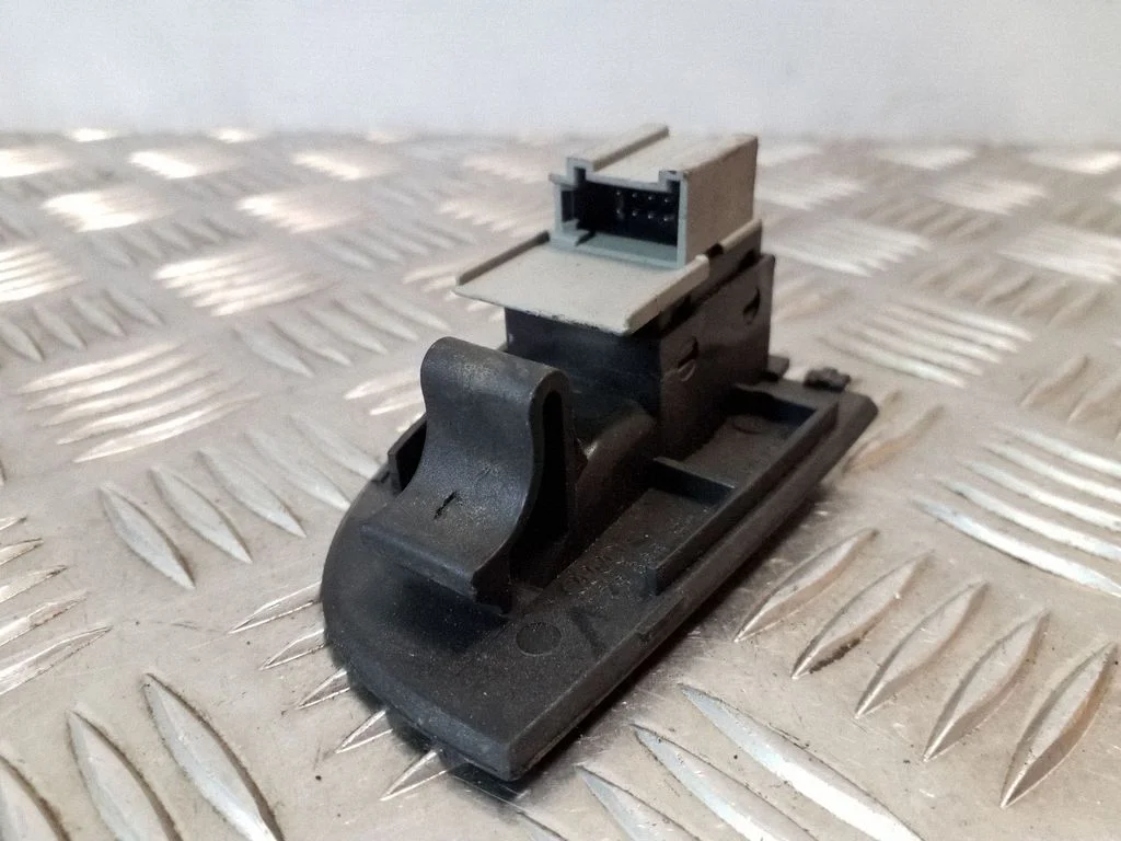 Elektriaknate lüliti 4B0959855A