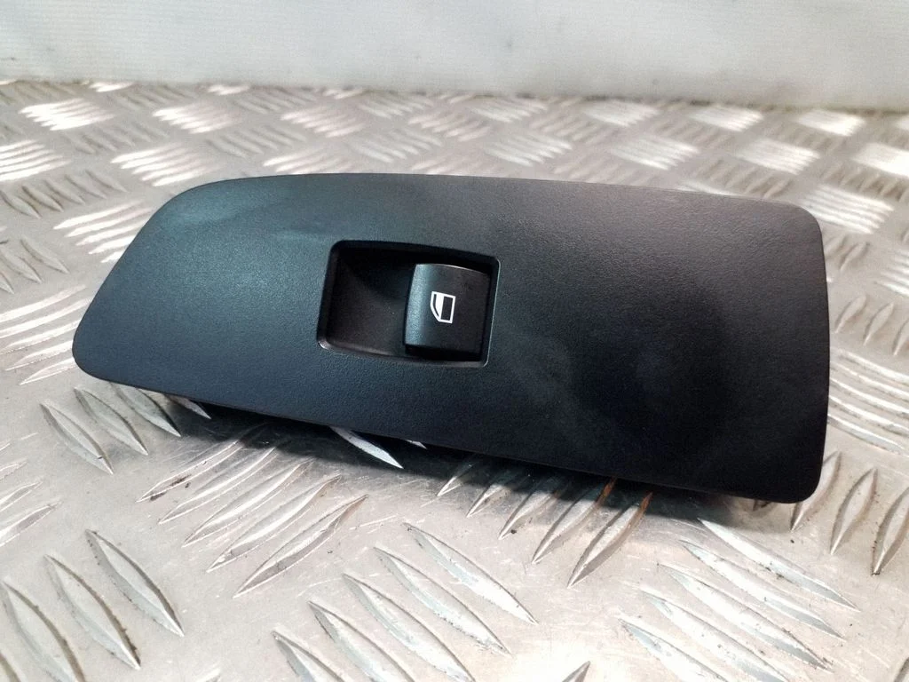 Elektrisko logu slēdzis 6935534