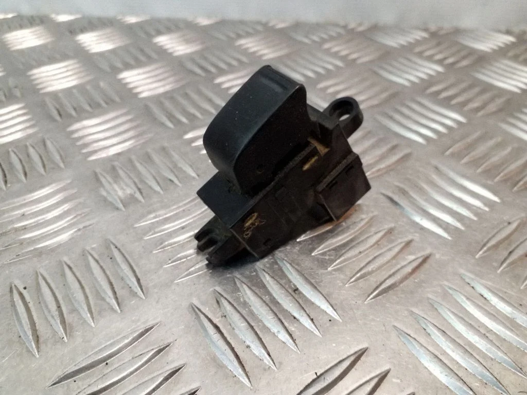 Przełącznik szyb elektrycznych 25411AV600