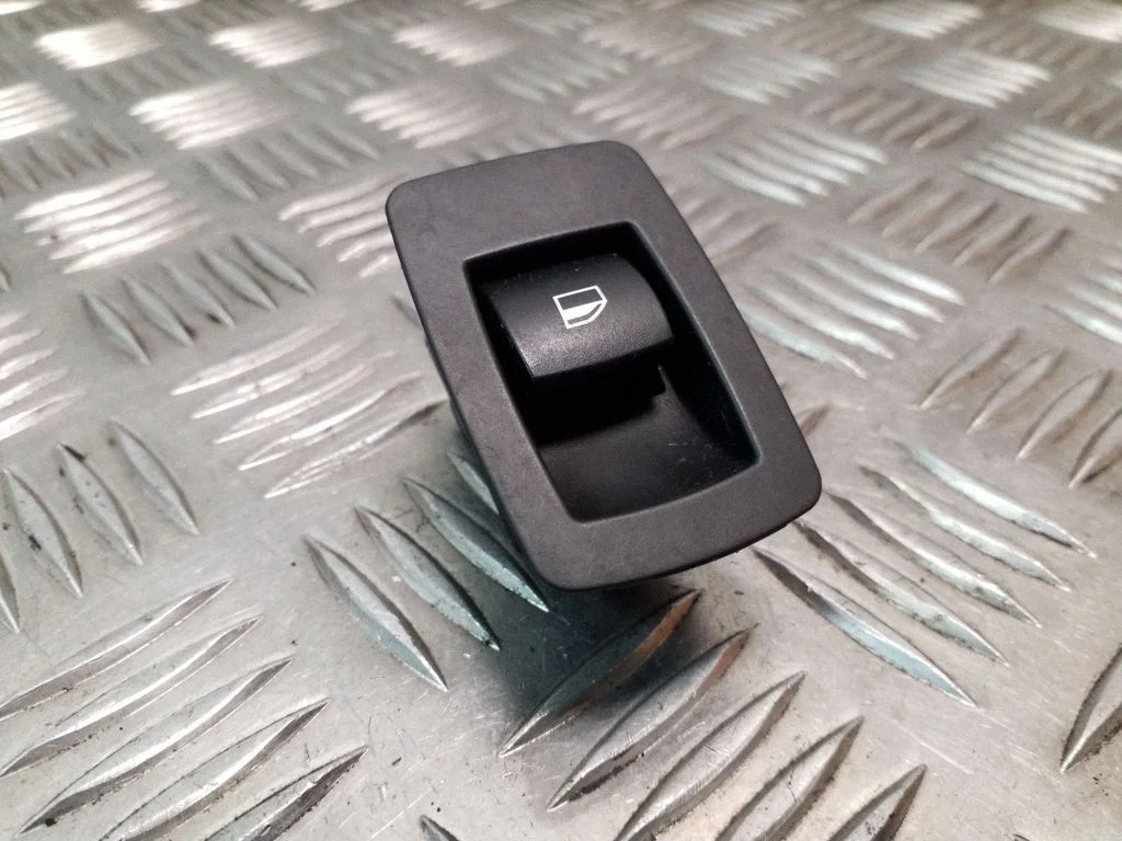 Elektrisko logu slēdzis 6945874