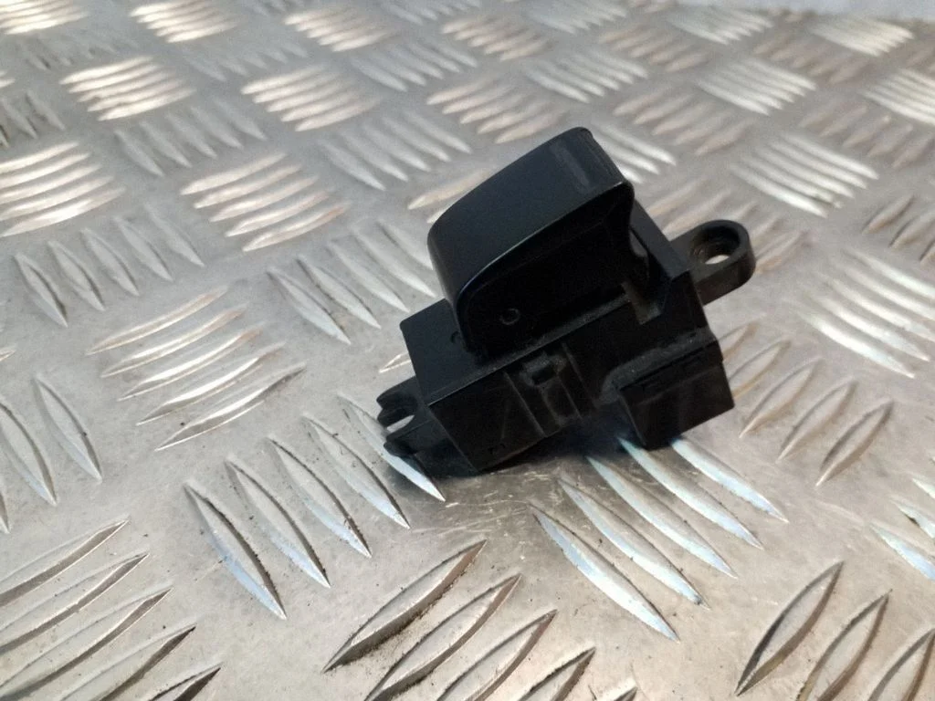 Elektriaknate lüliti 25411AV600