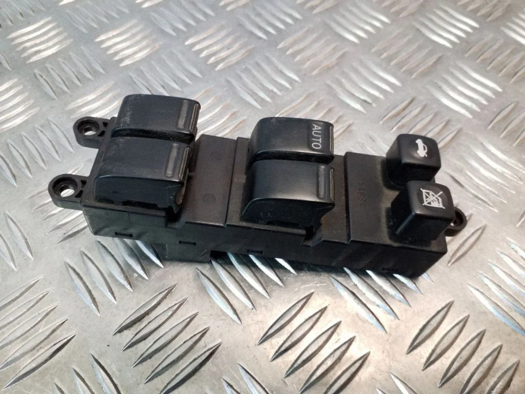 Elektriaknate lüliti 25401AV640