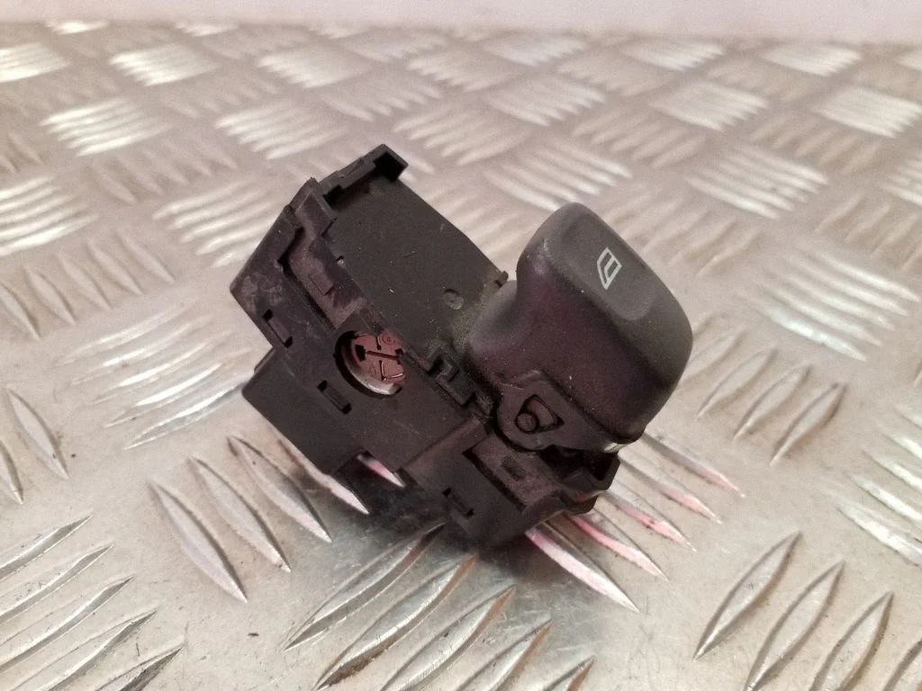 Elektrisko logu slēdzis 9472275