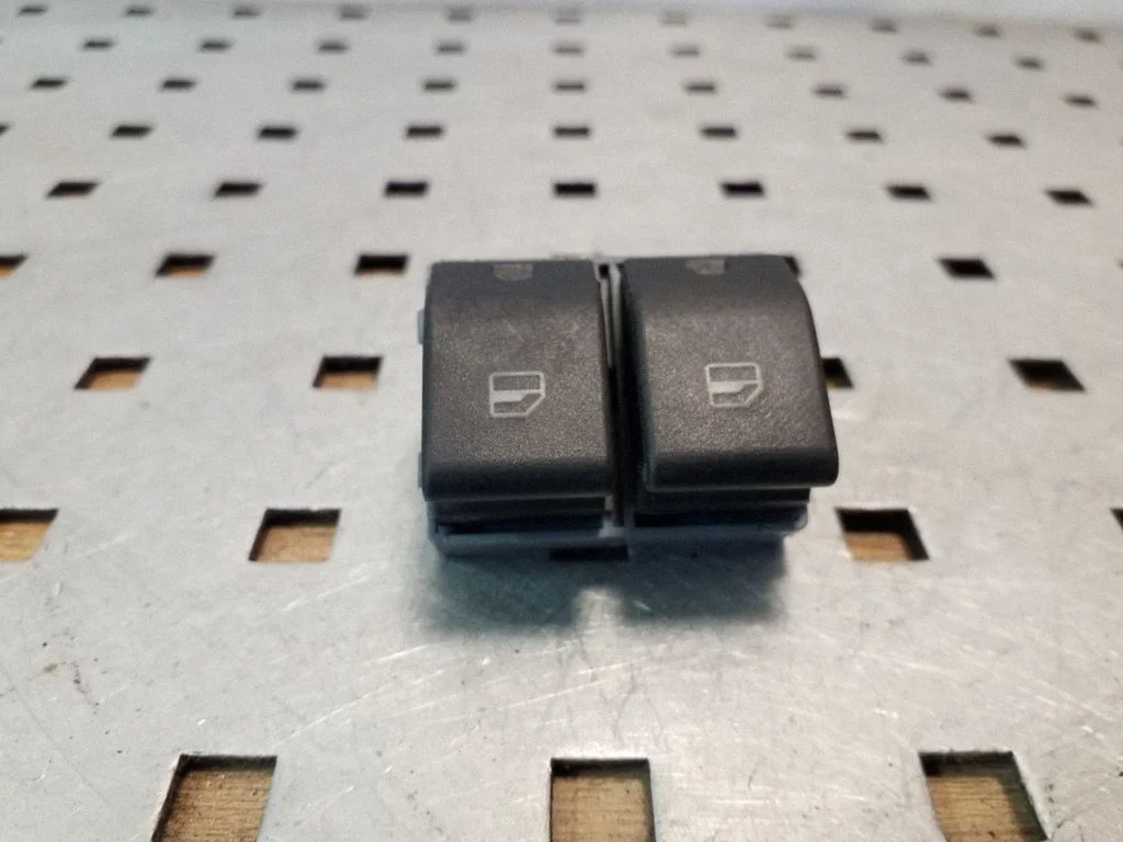 Elektrinių langų jungtukas