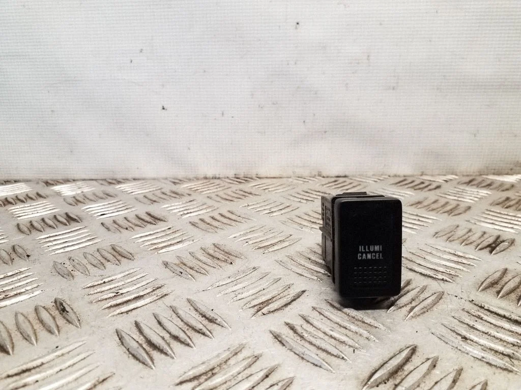 Muud lülitid / nupud / hoovad R23422