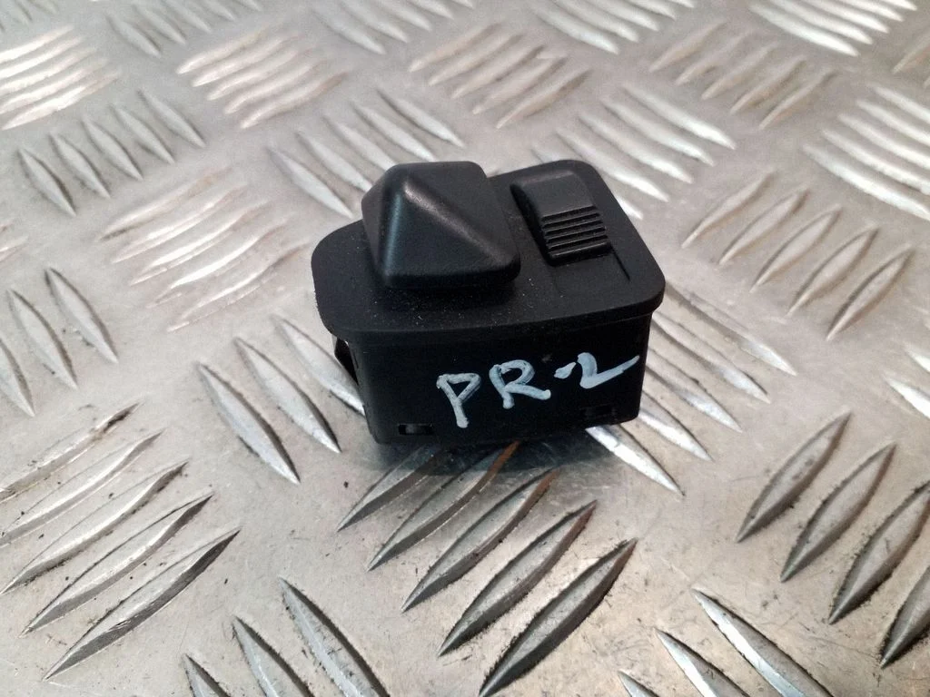 Wing mirror switch – BMW 3 Series E46 (1998-2005)