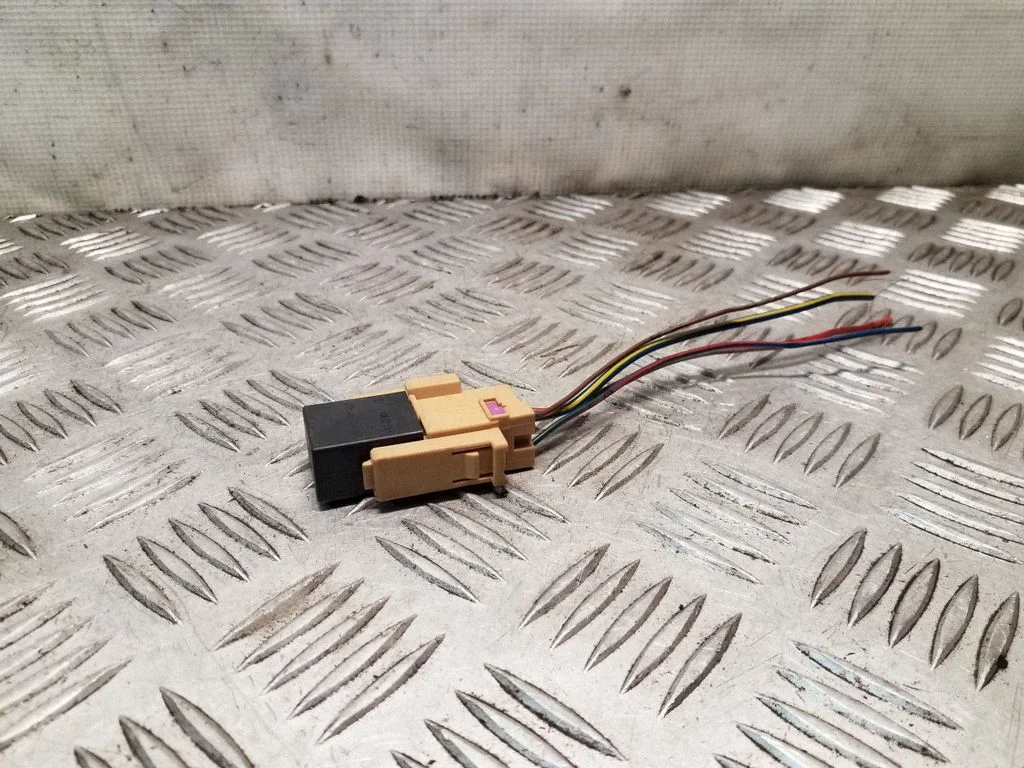 Other relay – Volkswagen Tiguan (2007-2016)