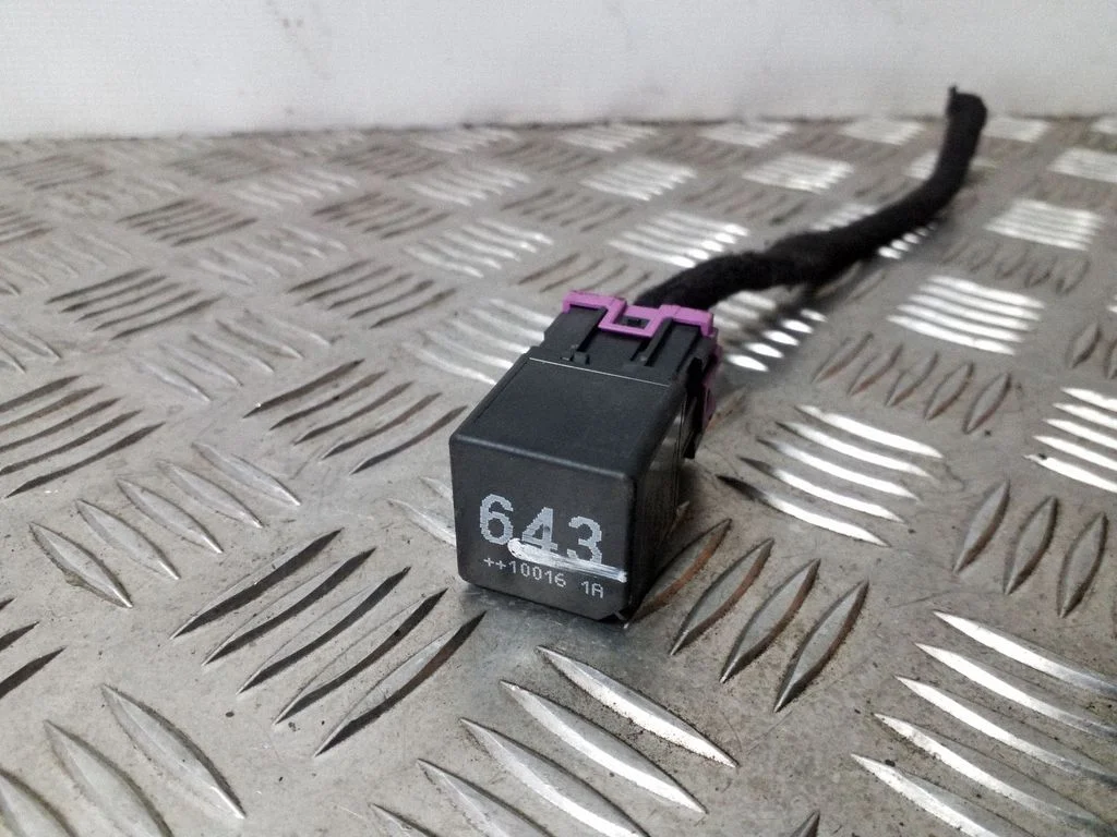 Other relay 8K0951253
