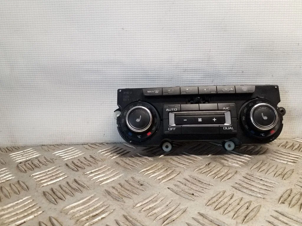 Climate control unit – Skoda Superb B8 (3V) (2015-2024)