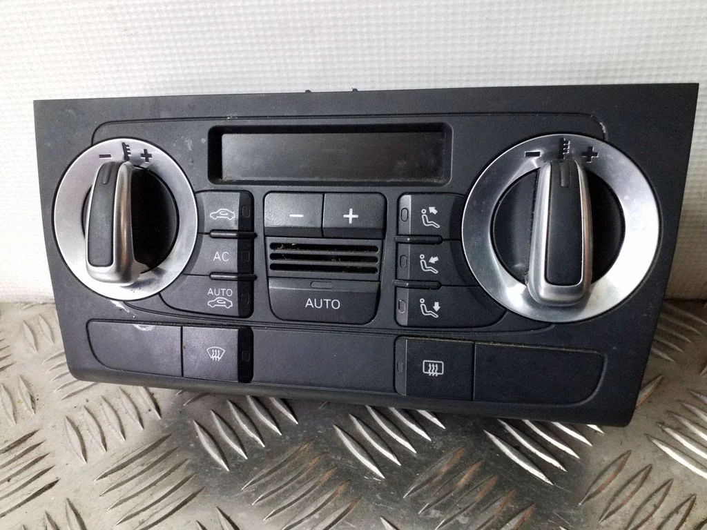 Climate control unit 8P0820043BK