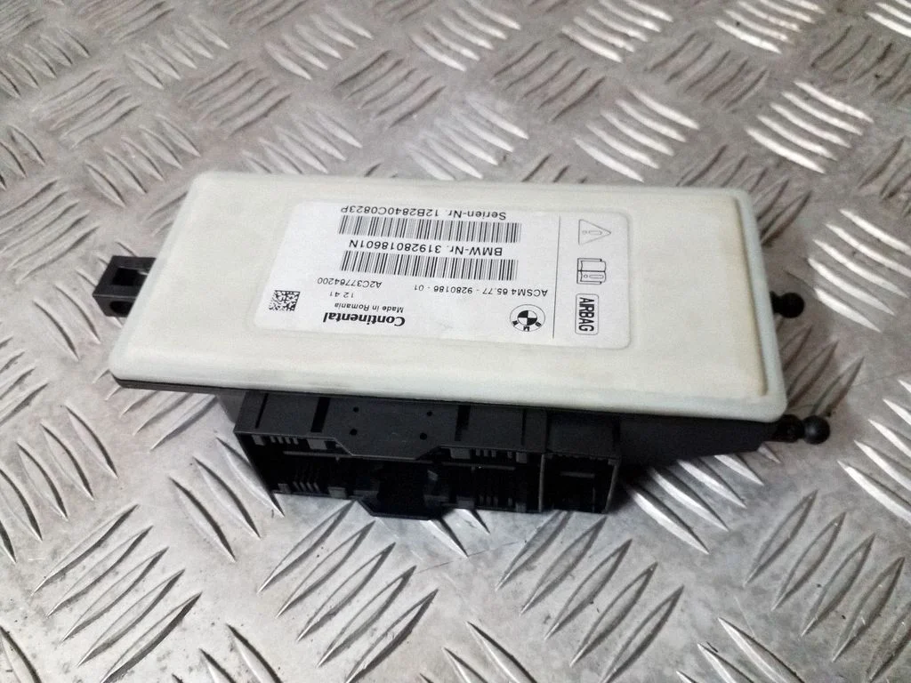 Drošības spilvenu vadības bloks – BMW 5. sērija F10 F11 (2009-2016)