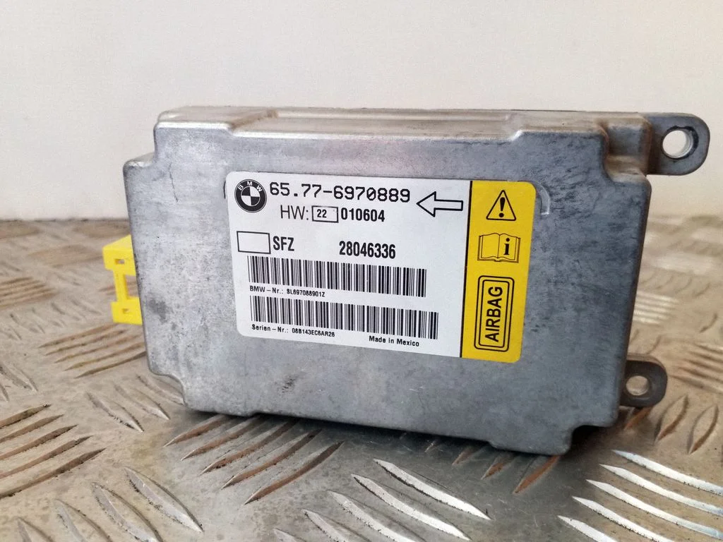 Drošības spilvenu vadības bloks – BMW 7. sērija E65 E66 (2001-2008)