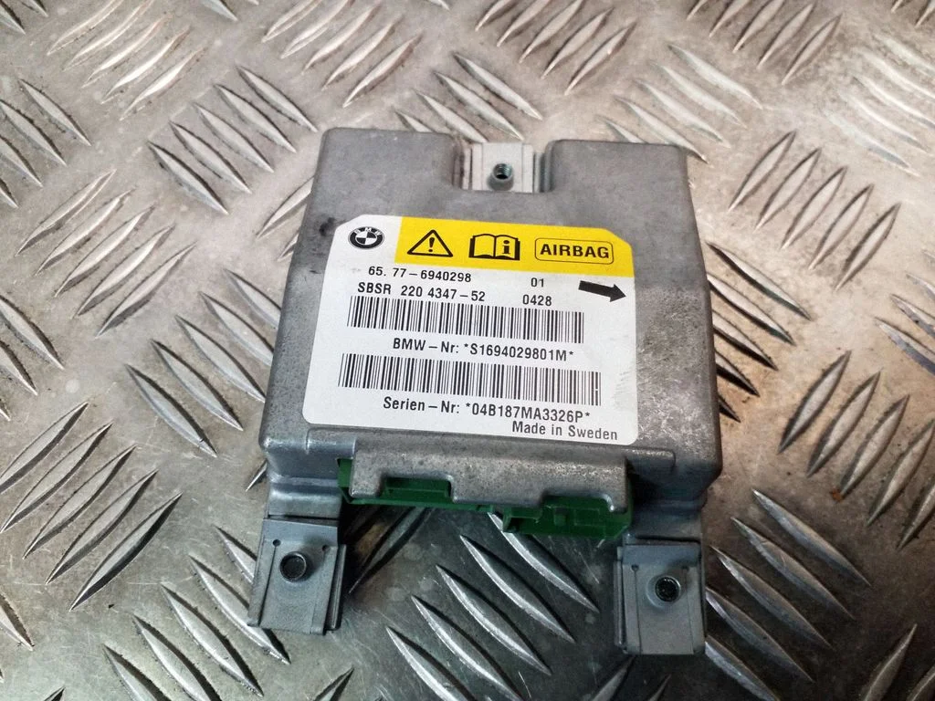 Drošības spilvenu vadības bloks – BMW 5. sērija E60 E61 (2004-2010)