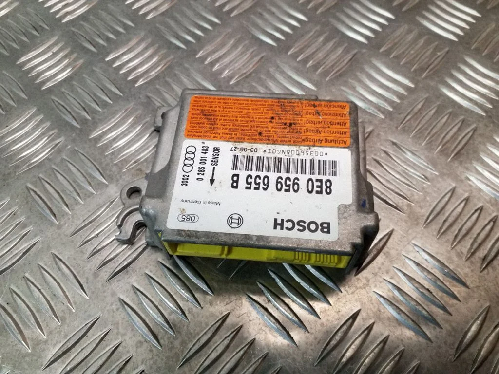 Drošības spilvenu vadības bloks 8E0959655B
