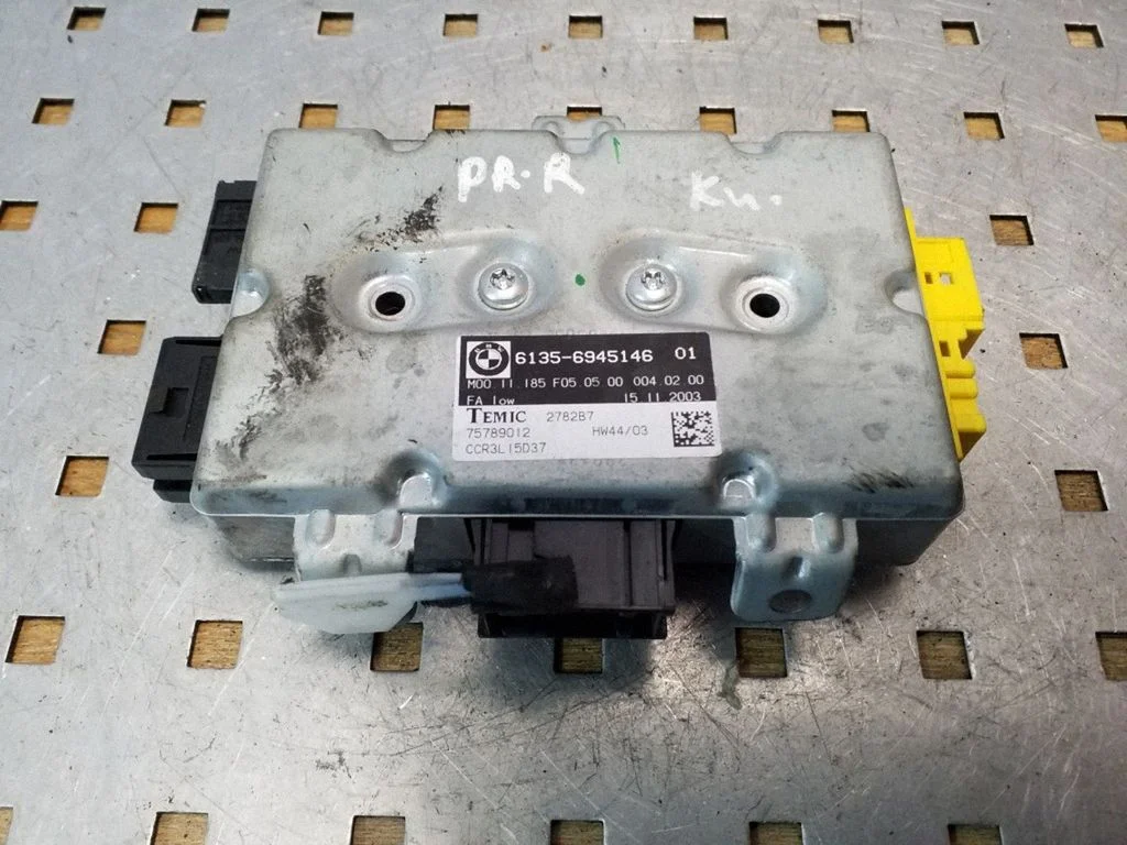 Drošības spilvenu vadības bloks 6135694514601