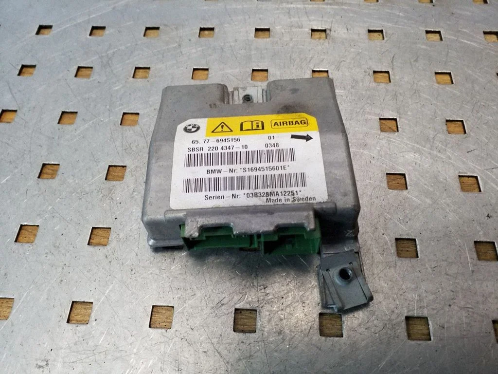 Drošības spilvenu vadības bloks S1694515601E