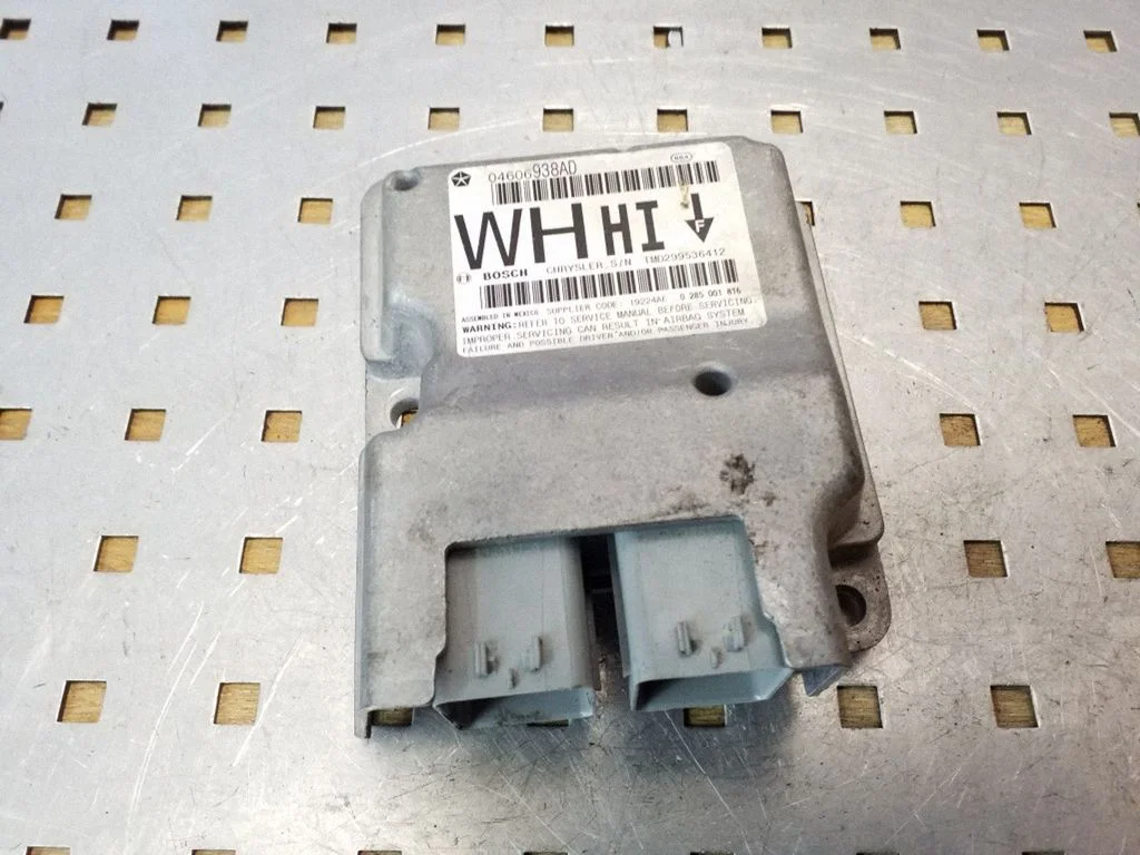 Drošības spilvenu vadības bloks – Jeep Grand Cherokee (WK) (2005-2010)