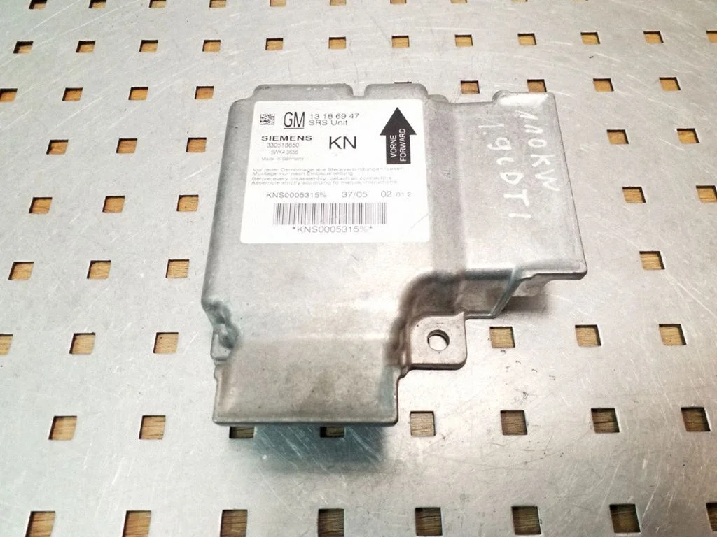 Drošības spilvenu vadības bloks – Opel Vectra C (2005-2009)