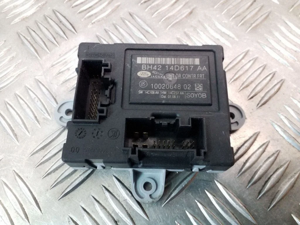Door control unit/module – Jaguar XF X250 (2007-2015)
