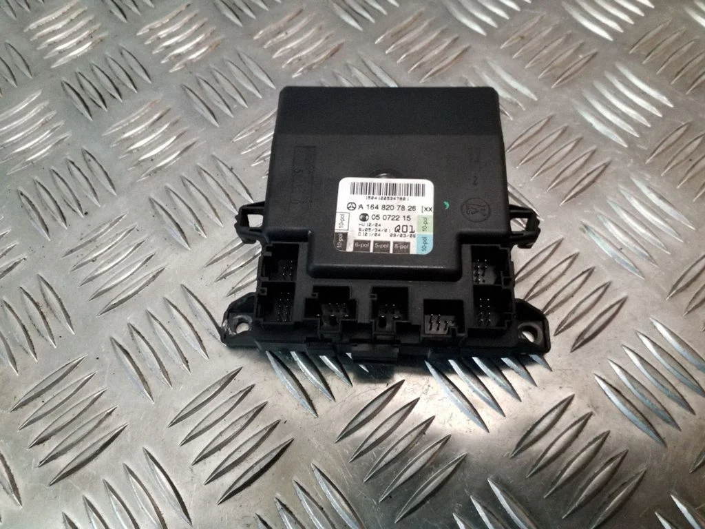 Durvju elektronikas vadības bloks A1648207826