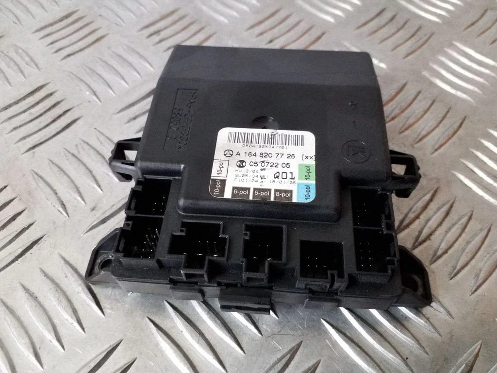 Durvju elektronikas vadības bloks – Mercedes-Benz R klase W251 (2005-2013)