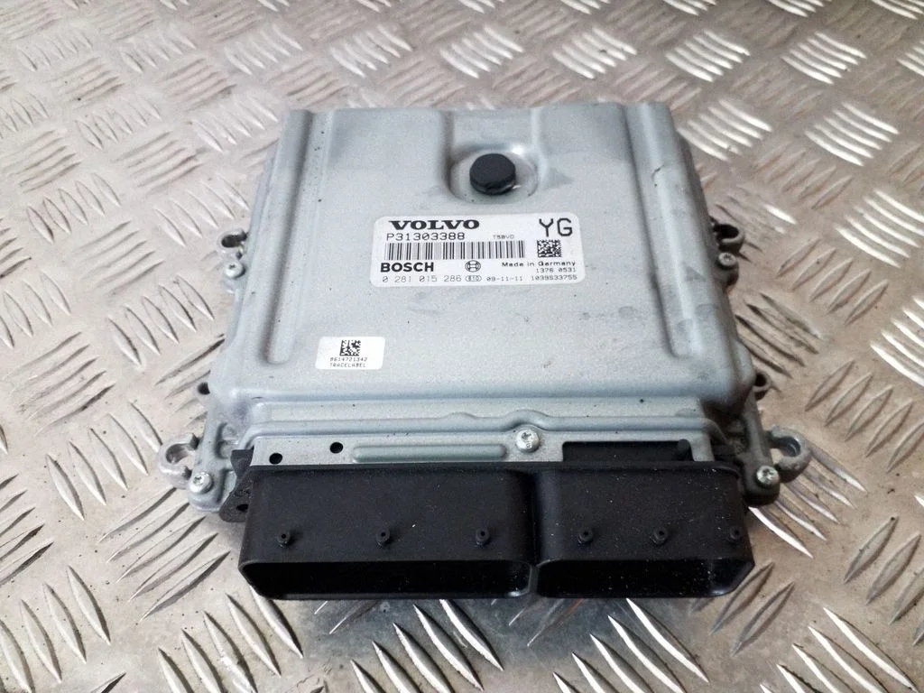 Dzinēja vadības bloks – Volvo XC60 (2009-2013)