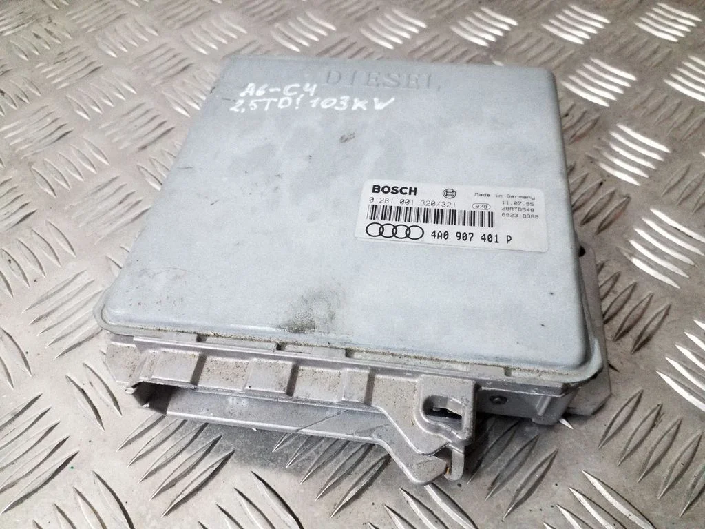 Sterownik silnika – Audi A6 S6 C4 4A (1994-1997)