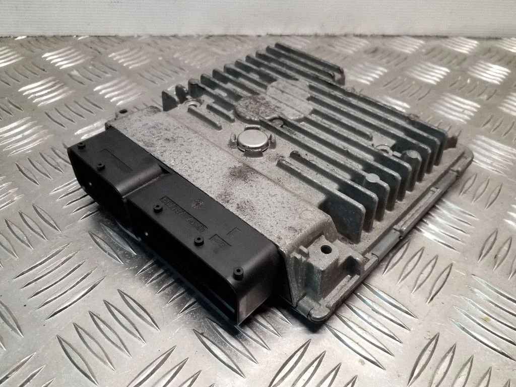 Dzinēja vadības bloks 03L906023ND