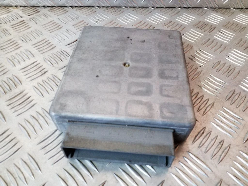 Dzinēja vadības bloks 1C1A12A650LE