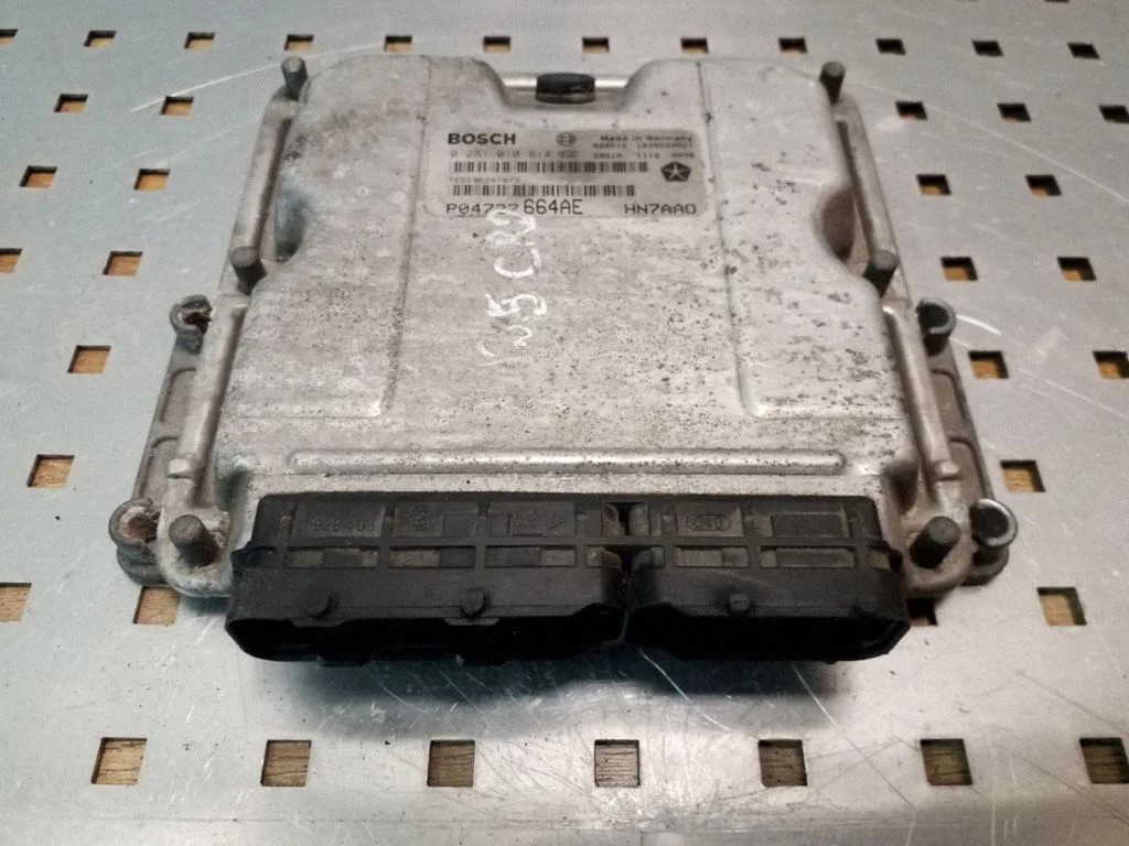 Dzinēja vadības bloks 0281010814