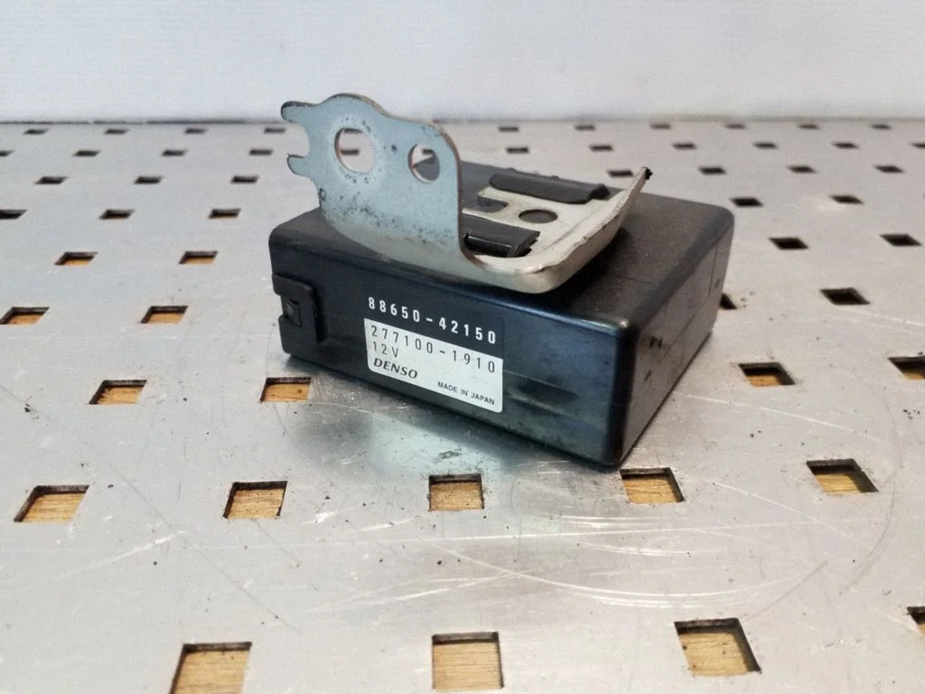 Citi vadības bloki/moduļi – Toyota RAV 4 (XA20) (2000-2005)