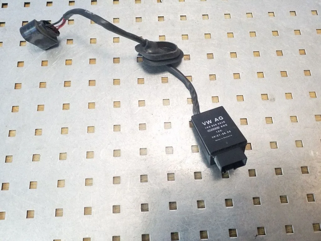 Other control units/modules 1K0906093E