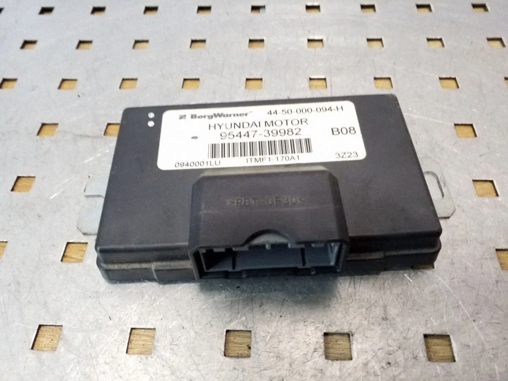 Citi vadības bloki/moduļi – Hyundai Tucson JM (2004-2009)