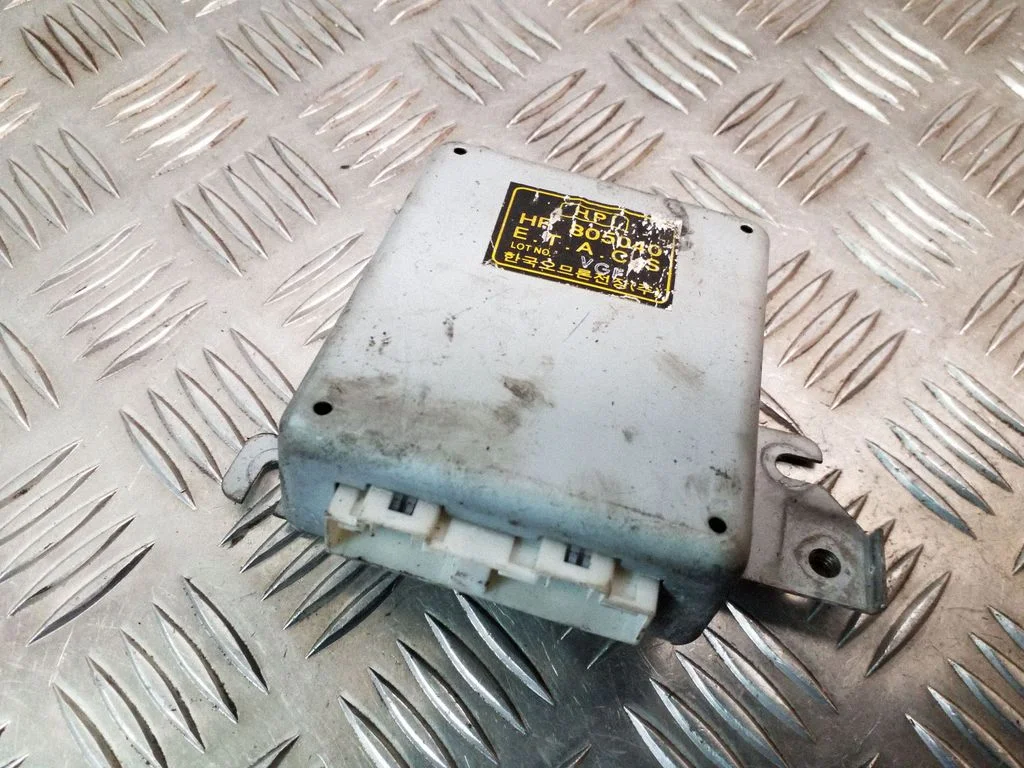 Pozostałe sterowniki i moduły HR805040